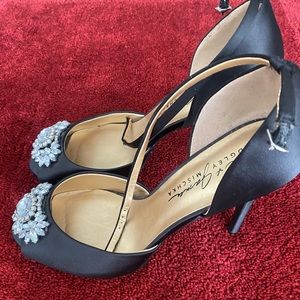 Badgley mischka dressy heels